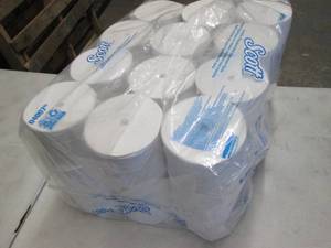 lot 135 image: 36 Rolls Scott 2ply Coreless Toilet...