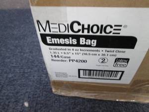 lot 183 image: MediChoice Emesis Bags, Blue, Non S...