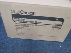 lot 190 image: MediChoice Vinyl Exam Gloves, Powde...