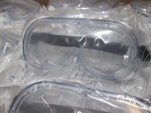 lot 202 image: Case of 100 Full Coverage Safety Go...