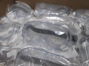 lot 207 image: Case of 100 Full Coverage Safety Go...