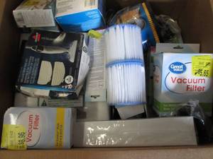 lot 225 image: Box of Assorted Vacuum Cleaner Filt...