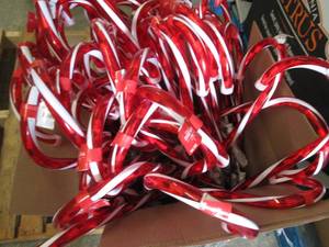 lot 227 image: Box of Light Up Holiday Pathway Can...