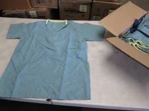 lot 437 image: Box of 12 Small Vneck Scrub Tops...