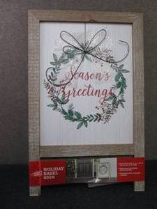 lot 462 image: Holiday Easel Sign...