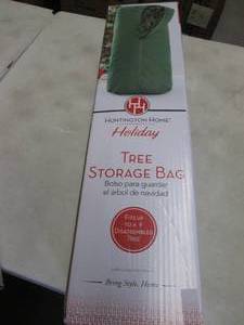 lot 469 image: Hunting Home Holiday Tree Storage B...