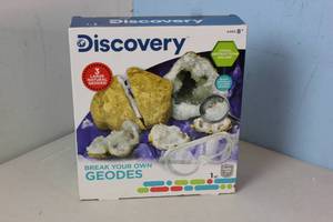 Discovery Kids Break Your Own Geodes Activity Kit