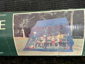 lot 1 image: Screen House