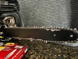 lot 8 image: McCulloch 16 Chainsaw