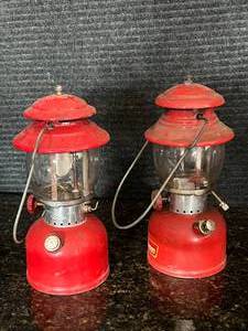 lot 19 image: Vintage Coleman Lanterns