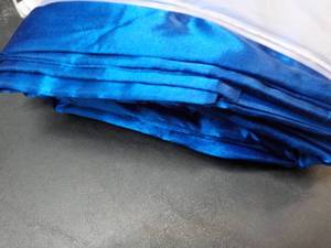 Twin Size 2 Pc Satin Duvet Cover an...