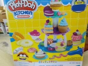 4 Play Doh Kitchen Creations...