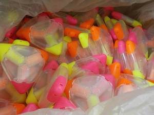 Case of 300 Triangular Highlighters...