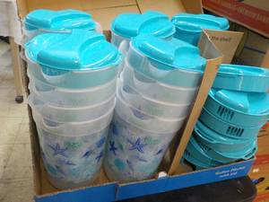 Case of 16 Plastic Sealife Dcor P...