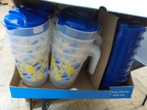 Case of 16 Plastic Lemon Dcor Pit...