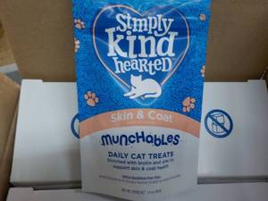 Case of 32 Simply Kind Hearted Skin...