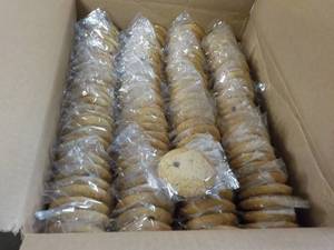 Case of 100 Gordon Choice Individua...