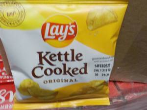 Case of Lays 1 oz Bags Kettle Cook...