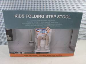 (F-0) Kids Folding Step Stool...