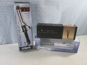 (CSB) 2 Hair Irons and Straightener...