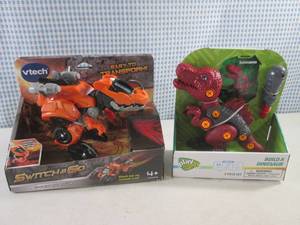 (CSB) 2 Dinosaur Toys...