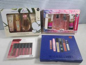 (CSB) 4 Ladies Personal Care Box Se...