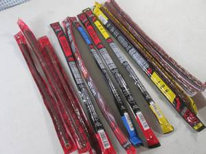 (B-3) 12 Assorted Jack Links Snack ...