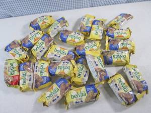 (B-2) 24 Blueberry Belvita Breakfas...