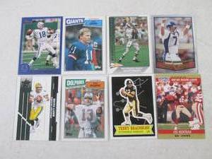 (CNTR) 8 Assorted Football Cards...