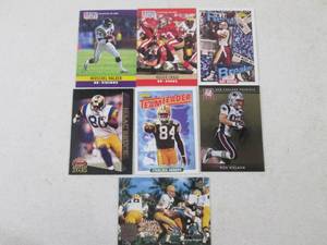 (CNTR) 7 Assorted Football Cards...