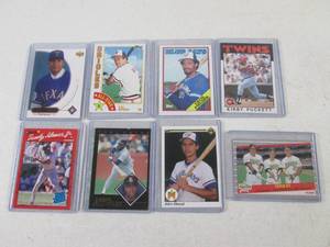 (CNTR) 8 Assorted Baseball Cards...