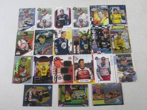 (CNTR) 21 Assorted Nascar Cards...