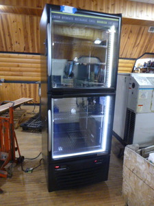 lot 6 image: Minus Forty Refrigerator and Freezer