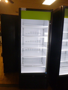 lot 2 image: Royal Cooler