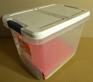 lot 22 image: Hefty 29 qt Storage Tote w hanging folder files & file folders