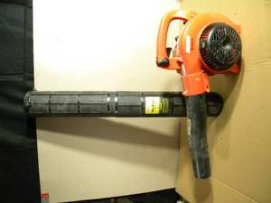 lot 35 image: Echo PB-250LN Gas Powered Leaf Blower w Attachment