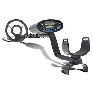 lot 58 image: Like New - Works Great - Bounty Hunter Sharp Shooter II Metal Detector Kit