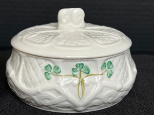 lot 155 image: Belleek Dalrida Trinket Box and Vase