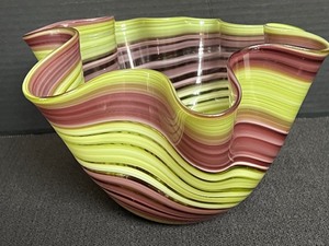 lot 153 image: Ruffled Purple and Green Swirl Glass Bowl