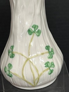 lot 162 image: Belleek Daisy Spill Vase