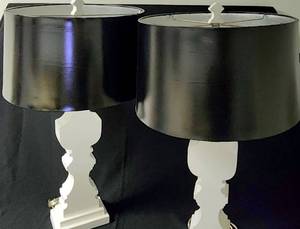 lot 111 image: Pair of Unique White Sculpted Table Lamps