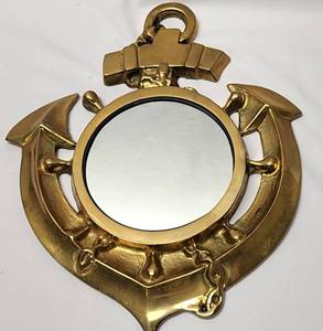 lot 115 image: Nautical Grouping