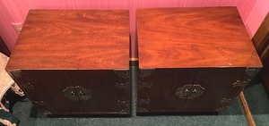 lot 17 image: Pair of Henredon Chinoiserie Mahogany and Brass Nightstands