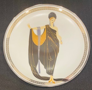 lot 184 image: Franklin Mint Limited Edition House of Erte Fine Porcelain Plates