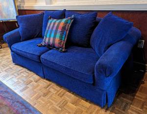 lot 41 image: Vintage Rich Royal Blue Sofa by Tradewinds