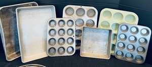 lot 271 image: Large Cooking and Baking Lot