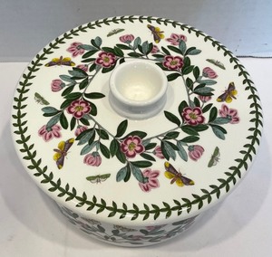 lot 291 image: Portmeirion The Botanic Garden Lidded Dish