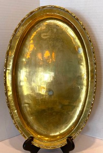 lot 290 image: Brilliant Brass Grouping