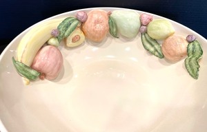 lot 301 image: Spectacular Serving Items