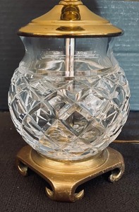 lot 337 image: Petite Waterford Crystal Table Lamp